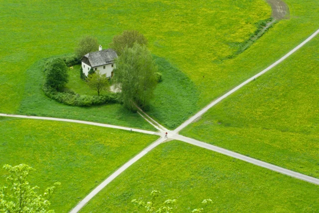 Ce înseamnă acasă?