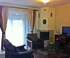 Relooking, implementare piese arta - LOCUINTA INDIVIDUALA - CLINCENI, ROMANIA – fotografia 3 din 5