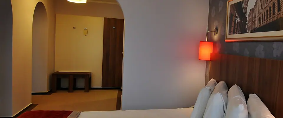 AMBASADOR - HOTEL URBAN 4 STELE - Bucuresti, ROMANIA
