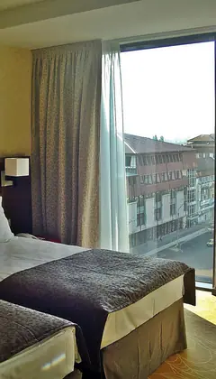 RAMADA - HOTEL URBAN 4 STELE - Sibiu, ROMANIA – fotografia 19 din 84