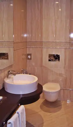RAMADA - HOTEL URBAN 4 STELE - Sibiu, ROMANIA – fotografia 12 din 84